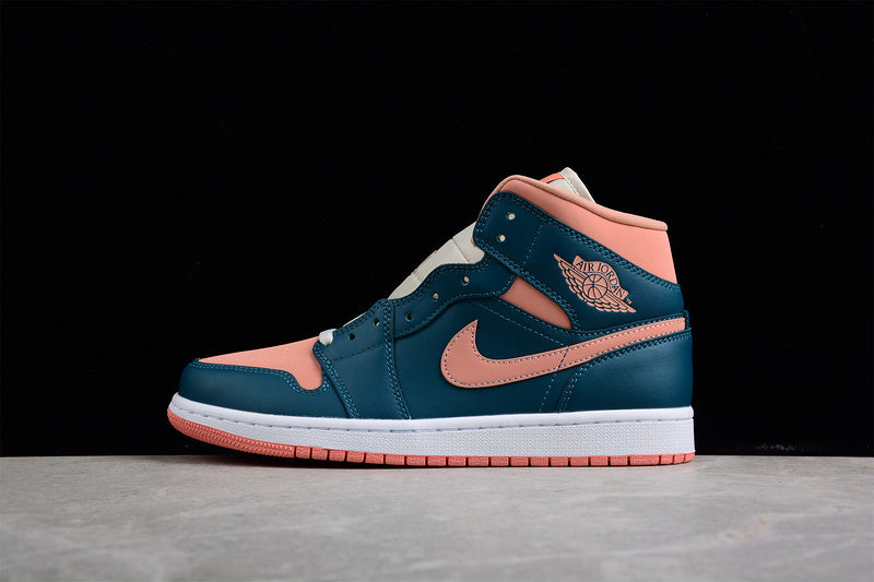 AJ1 Mid