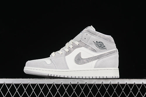 AJ1 Mid