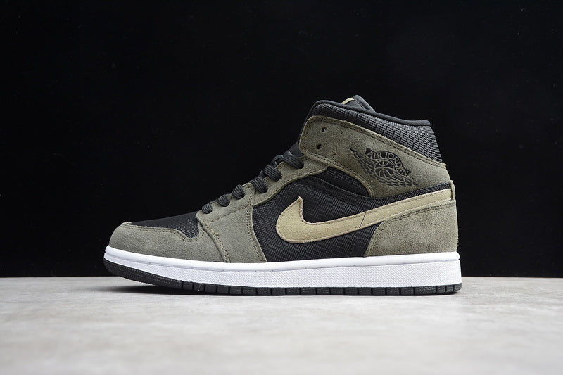 AJ1 Mid