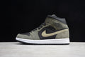 AJ1 Mid