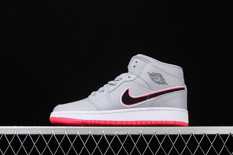 AJ1 Mid
