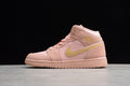 AJ1 Mid
