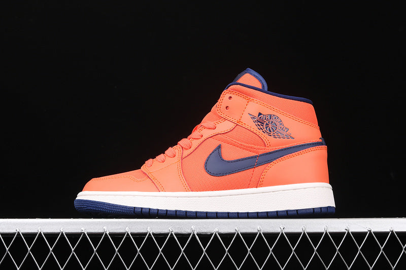 AJ1 Mid