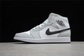 AJ1 Mid