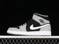 AJ1 Mid