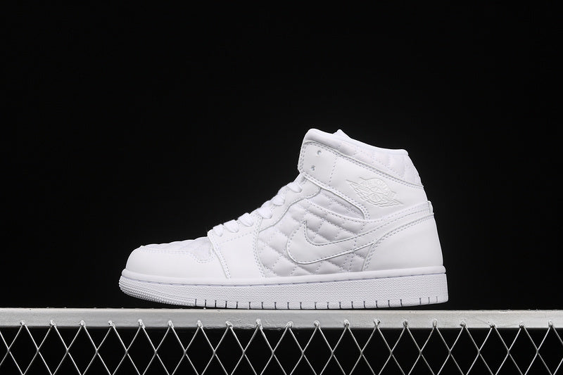 AJ1 Mid