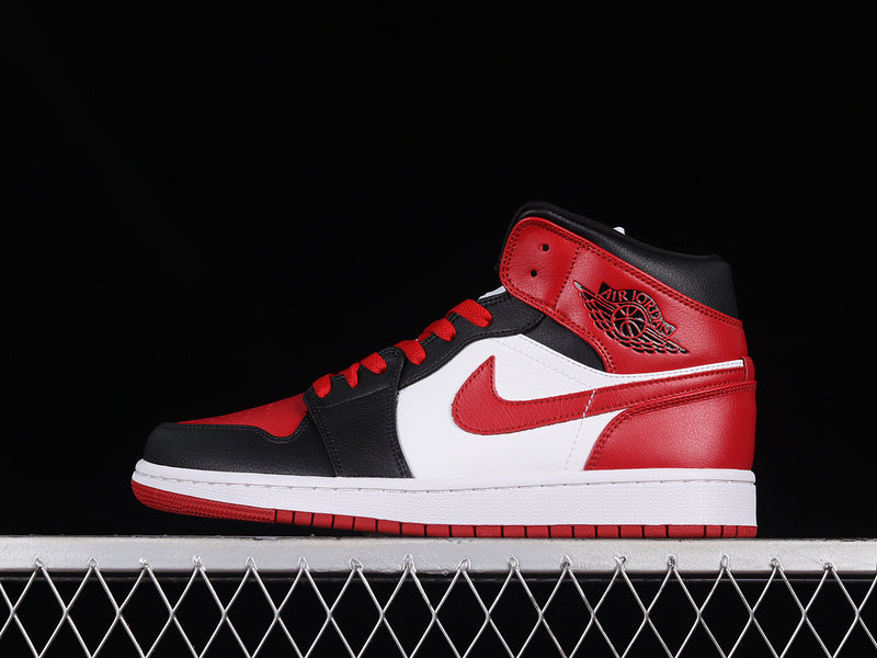 AJ1 Mid