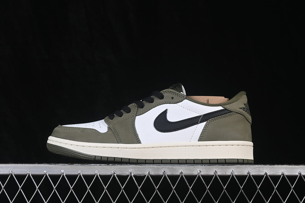 AJ1 Low