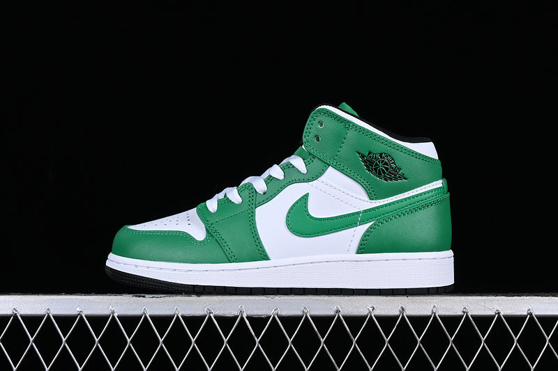 AJ1 Mid