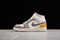 AJ1 Mid