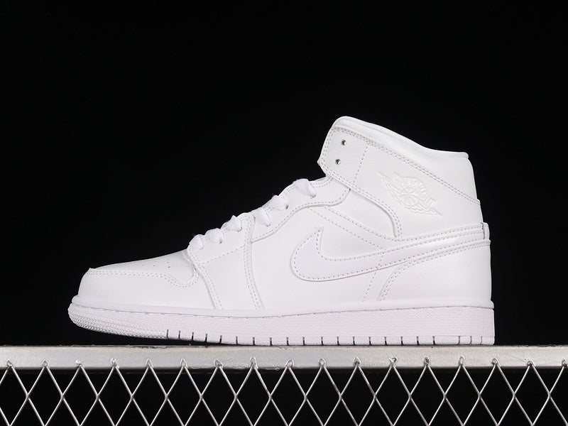 AJ1 Mid