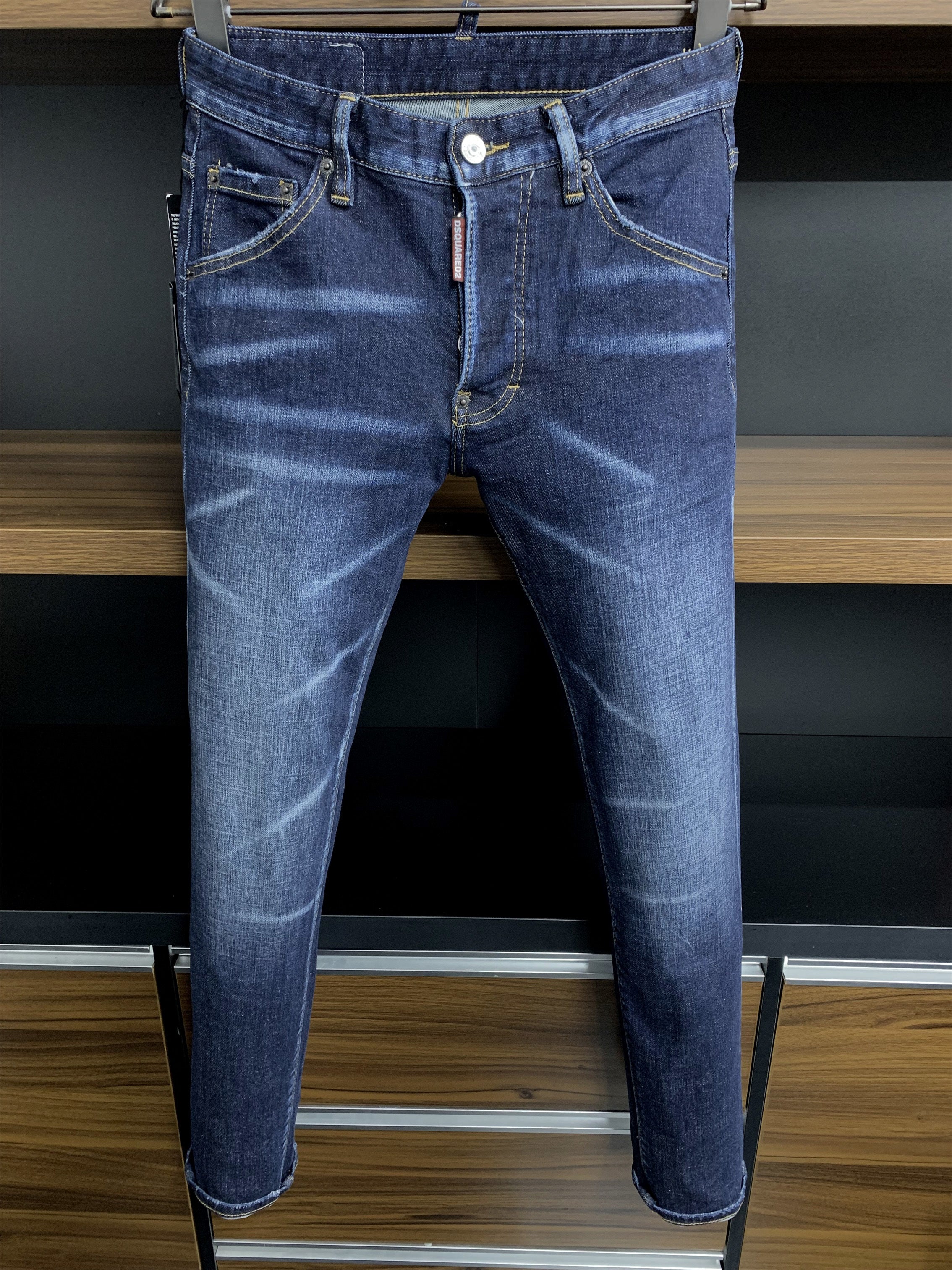 D2 Jeans