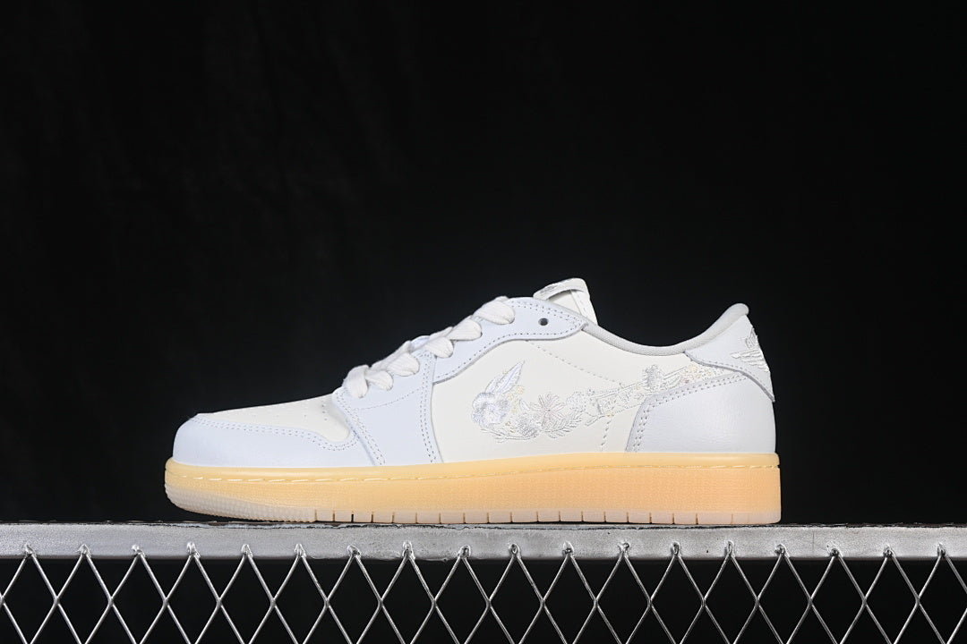 AJ1 Low