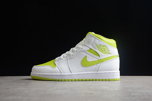 AJ1 Mid