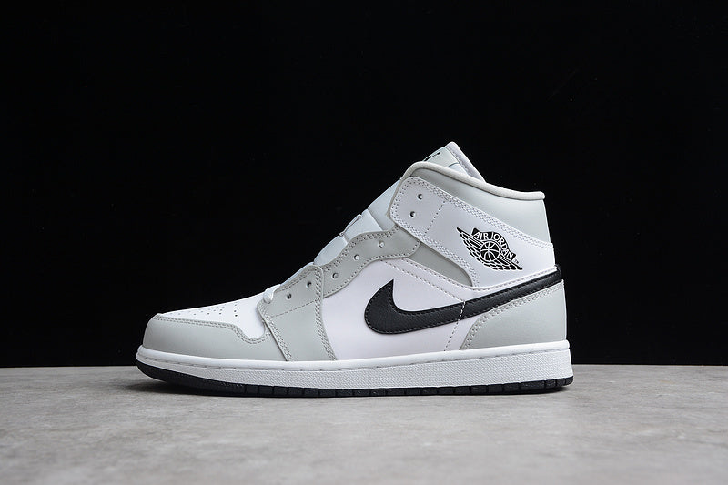 AJ1 Mid
