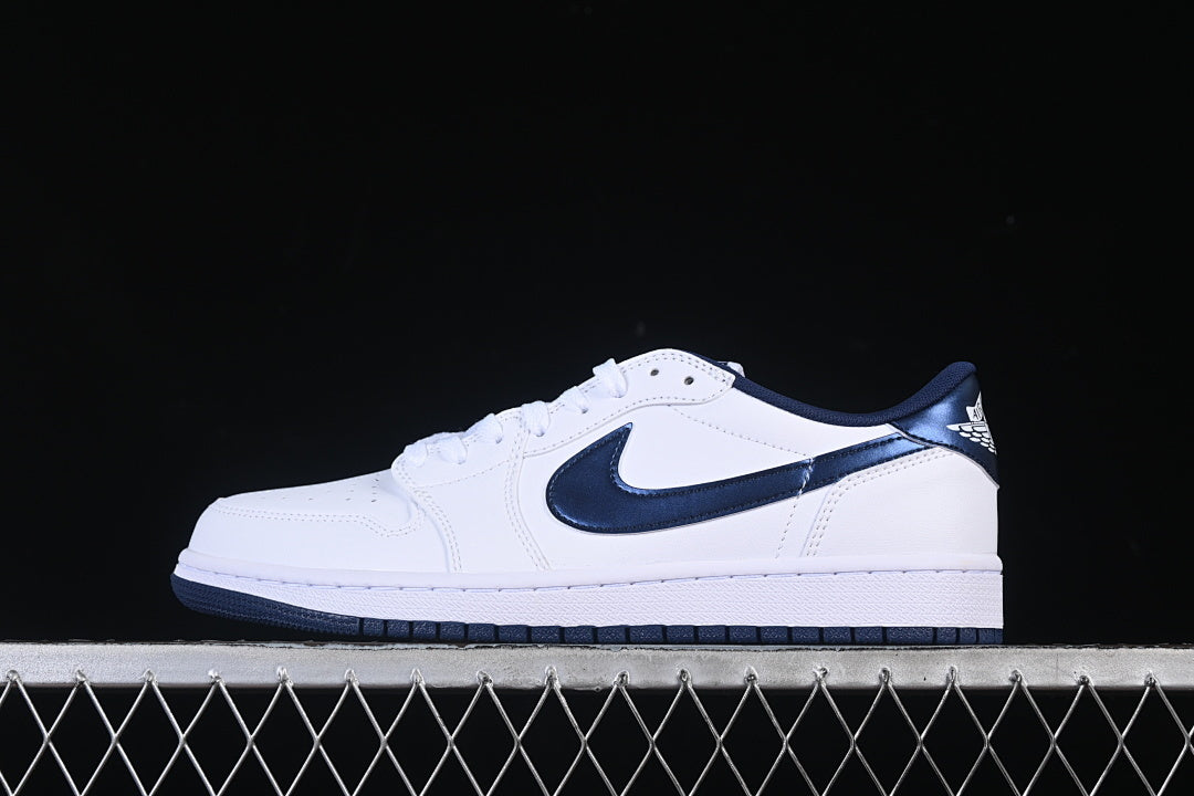 AJ1 Low