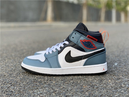 AJ1 Mid