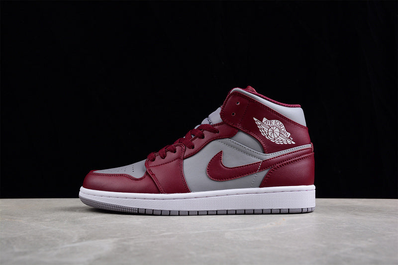 AJ1 Mid