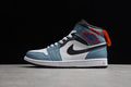 AJ1 Mid