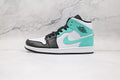 AJ1 Mid