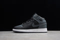 AJ1 Mid