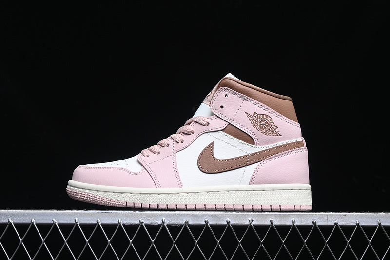 AJ1 Mid