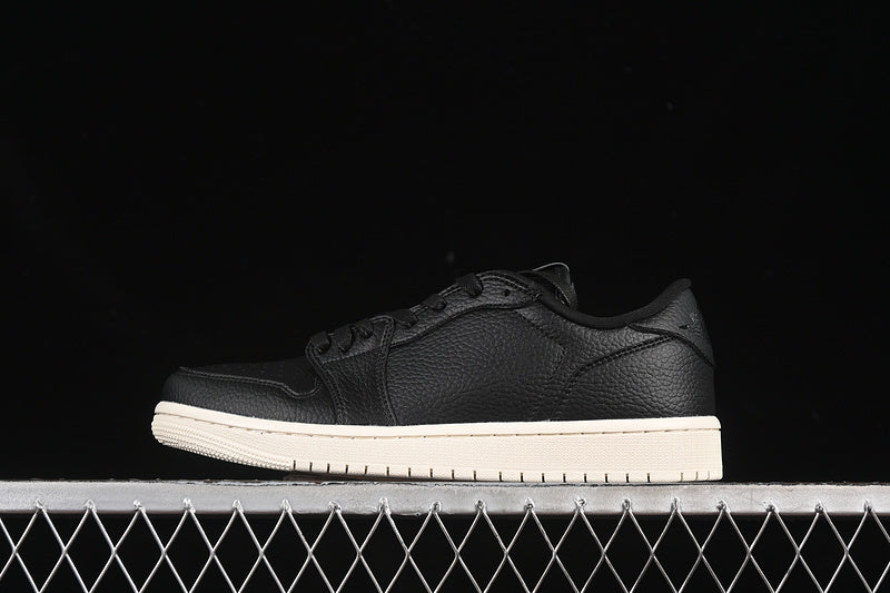 AJ1 Low