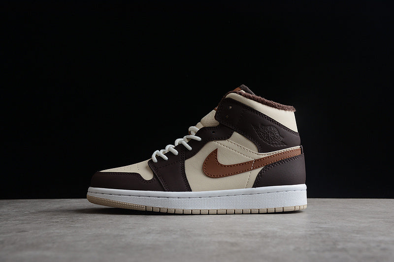 AJ1 Mid