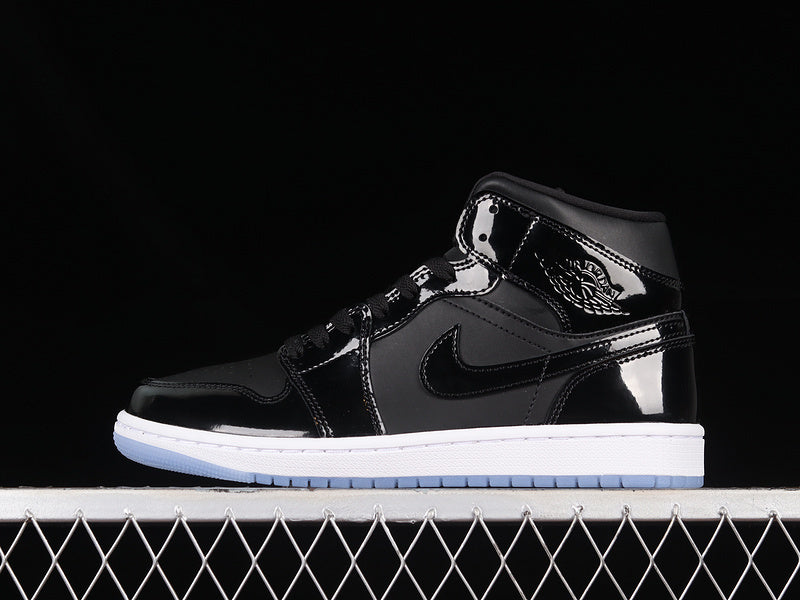 AJ1 Mid