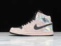 AJ1 Mid