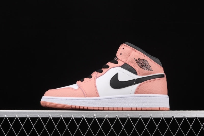 AJ1 Mid