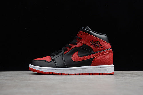 AJ1 Mid