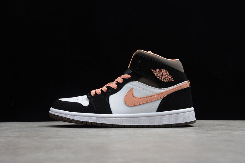 AJ1 Mid