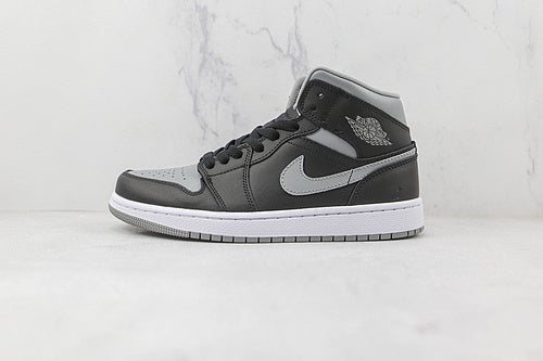 AJ1 Mid