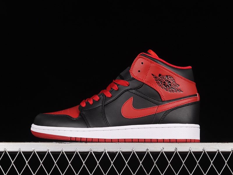AJ1 Mid