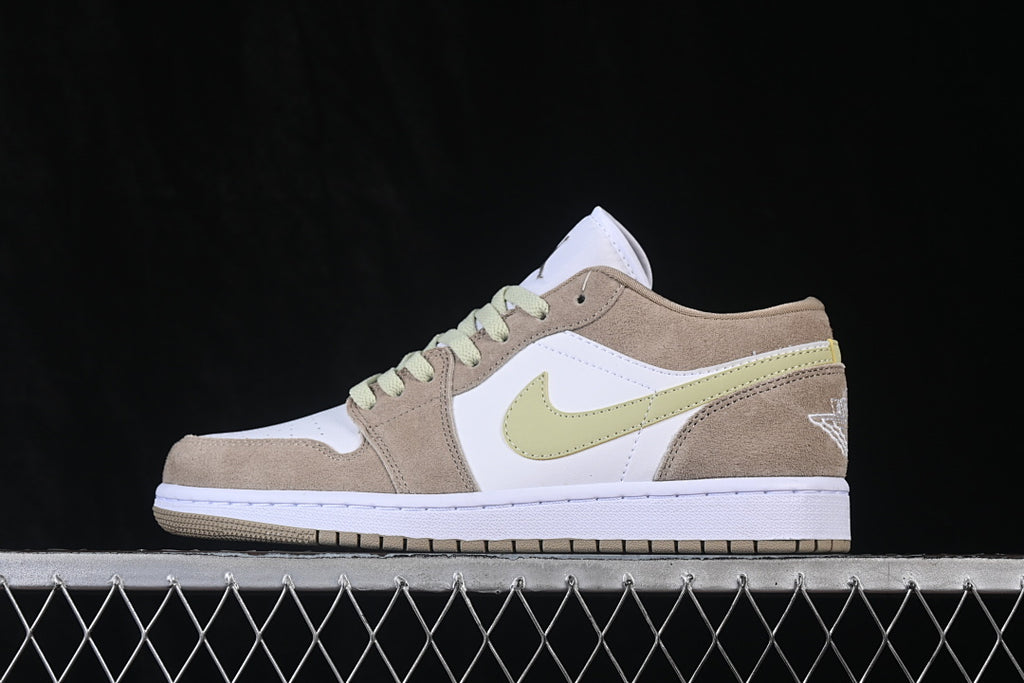 AJ1 Low