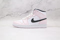 AJ1 Mid
