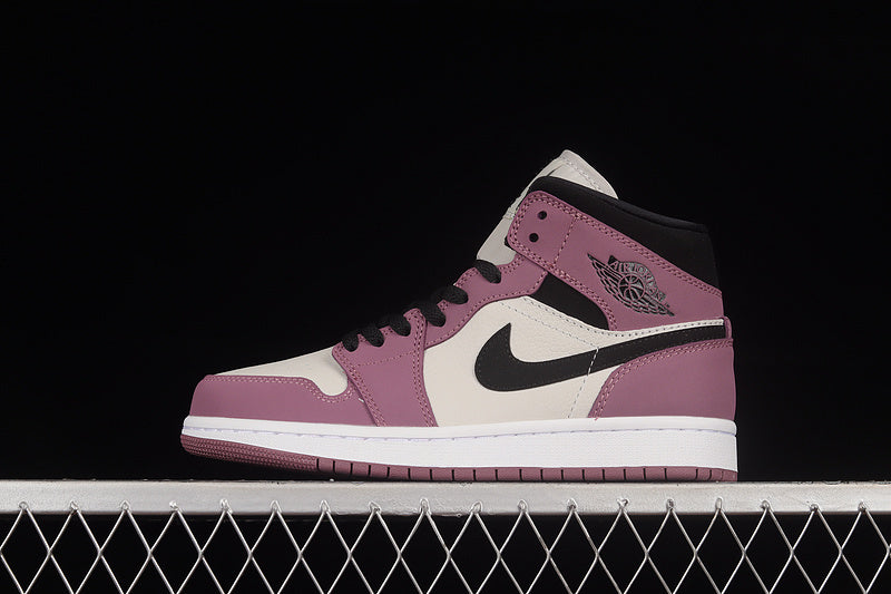 AJ1 Mid