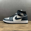 AJ1 Mid