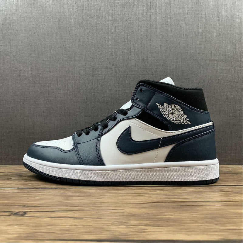 AJ1 Mid