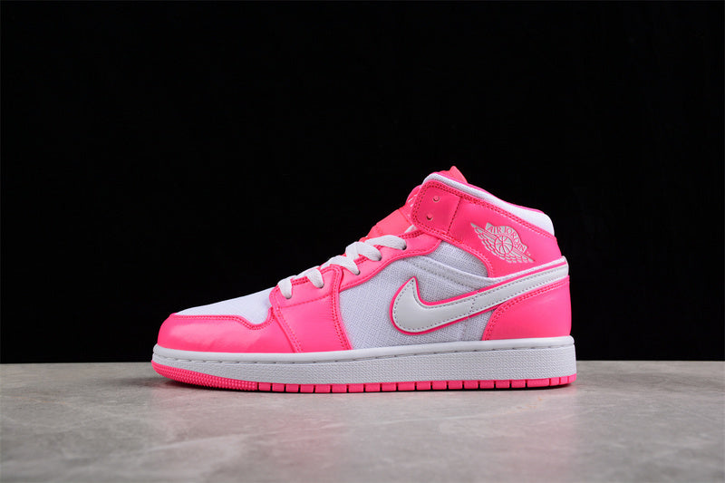 AJ1 Mid
