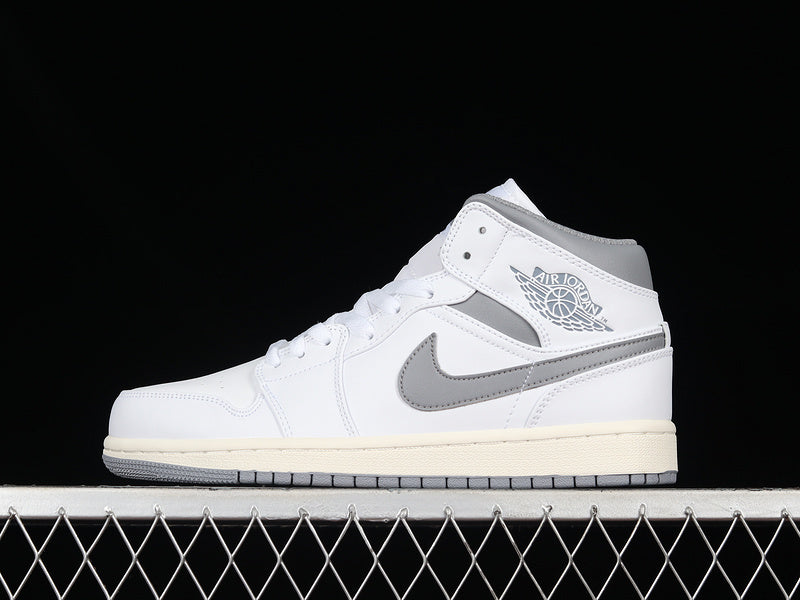AJ1 Mid