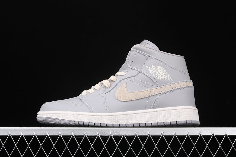 AJ1 Mid