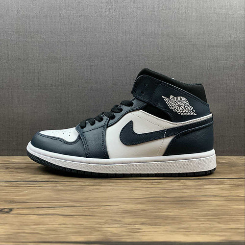 AJ1 Mid