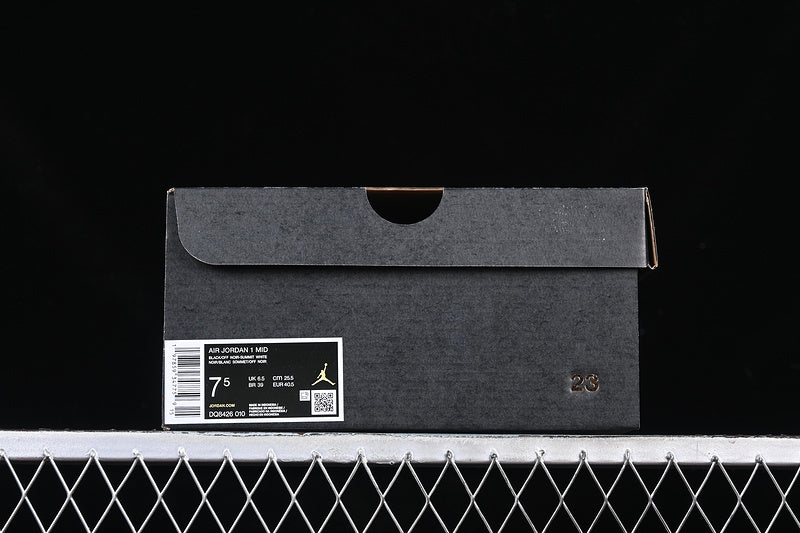 AJ1 Mid