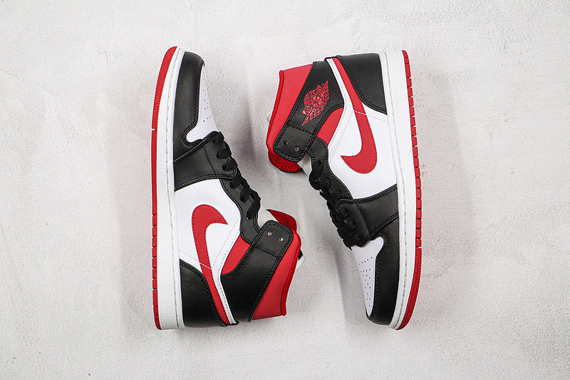 AJ1 Mid