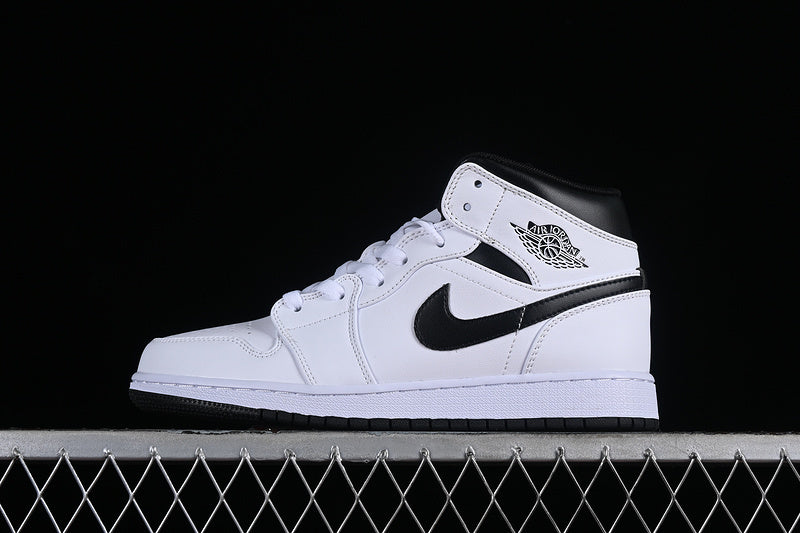 AJ1 Mid