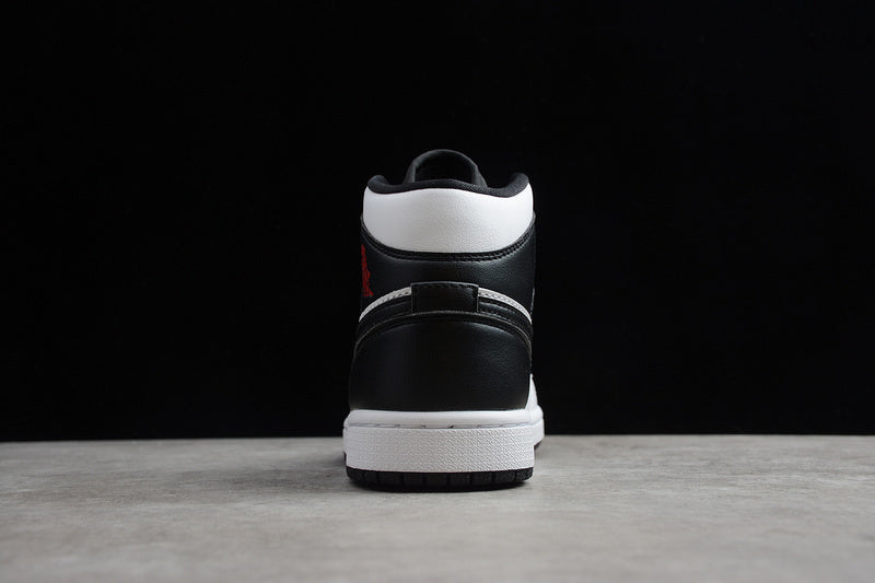 AJ1 Mid