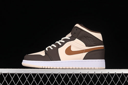 AJ1 Mid