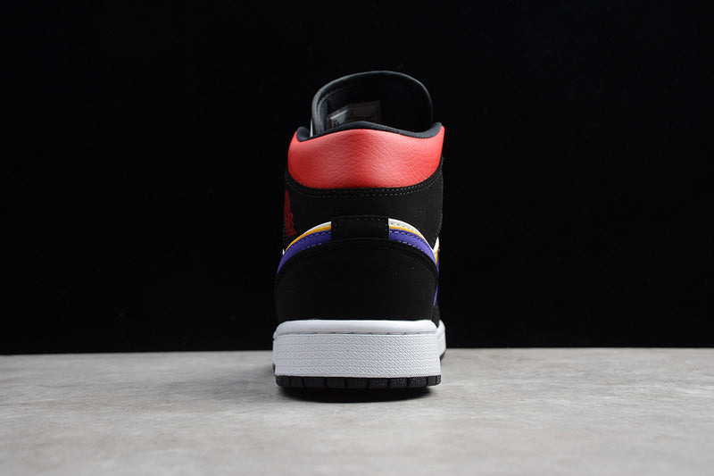 AJ1 Mid